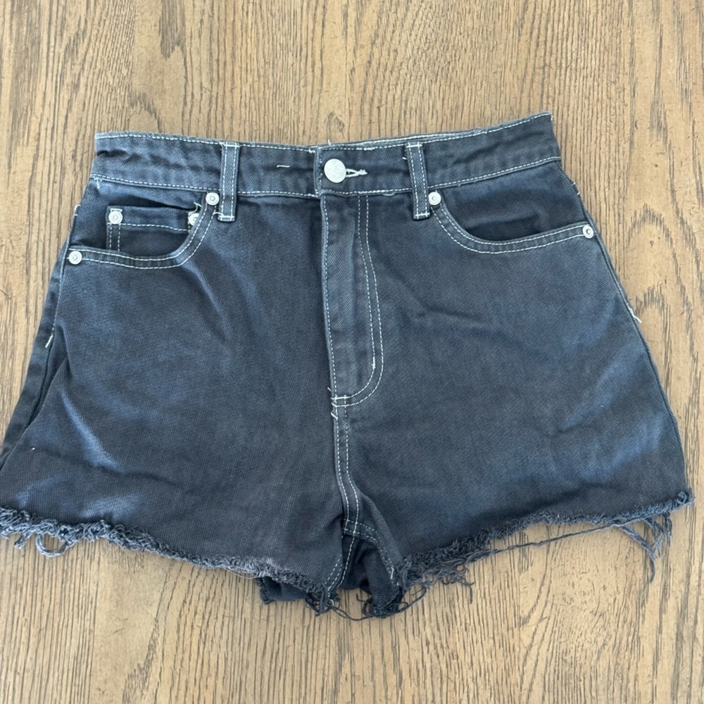 Billabong Distressed Raw-Cut Black Denim Shorts – Women’s Small – Classic Y2K
